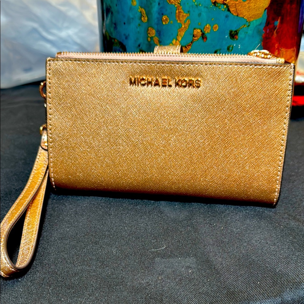Michael Kors Rose Gold Wristlet